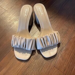 Nude foot pad cushion block heel size 8